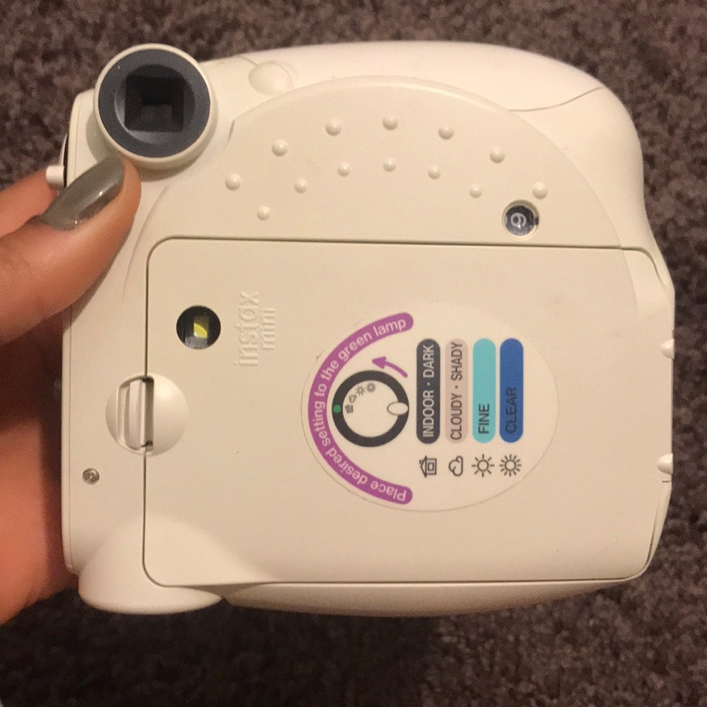 Instant camera